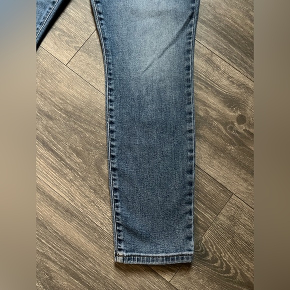 Level 99 high rise skinny ankle jeans in nostalgic wash. Size 10/30 - Picture 6 of 13